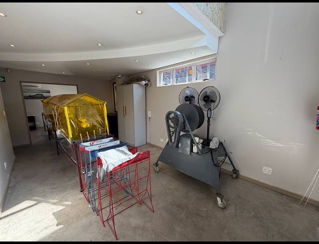 111M² MINI FACTORY TO LET IN ALRODE SOUTH